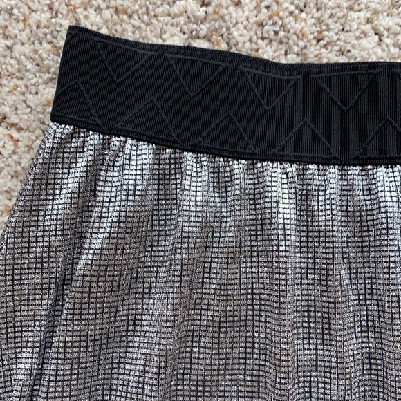 LuLaRoe Dresses & Skirts - • Lularoe Elegant Lola Skirt •